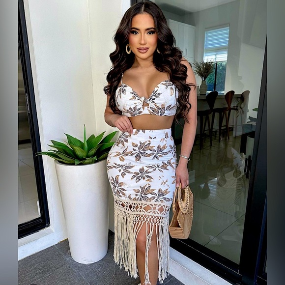 2 Piece Set - Picture 1 of 3